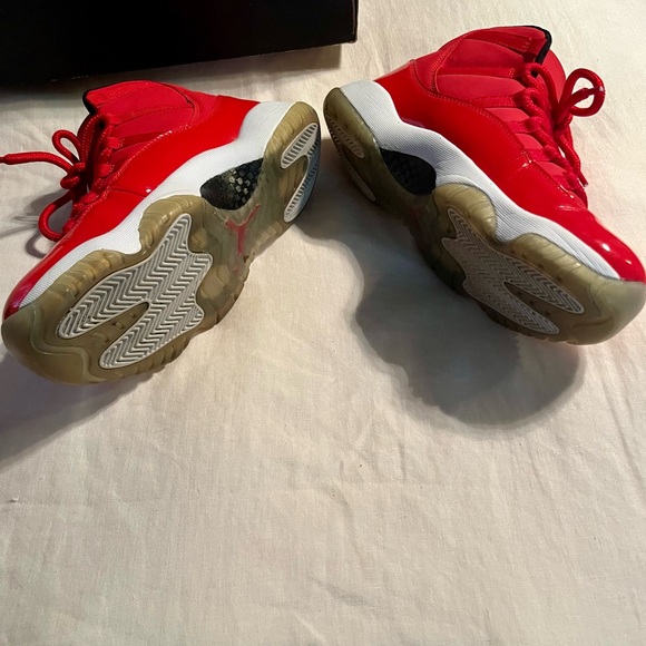 Red Chinese Jordan 11 - Picture 5 of 6